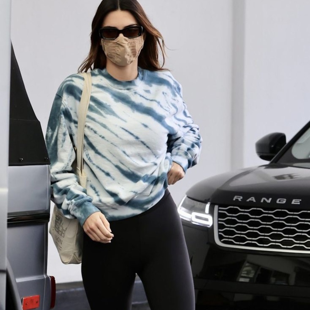 Good American CrewNeck